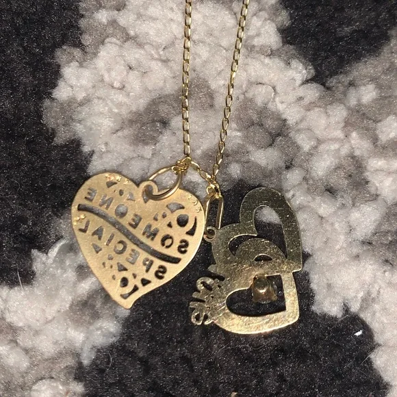 14K Gold heart necklace. - Picture 3 of 4